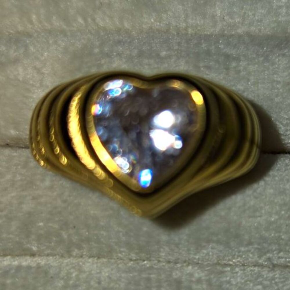 Gold Tone Heart White/Colorless Stone Love Theme Band Ring Size 8